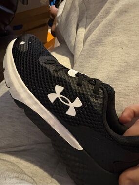 Under Armour Black and White Mesh Training Shoe
